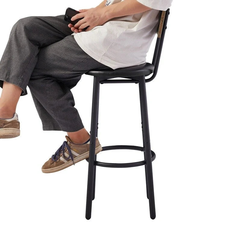 Tables et chaises de bar style industriel Eureka